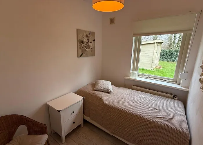 Zandloper Gentiaan 14 * Julianadorp